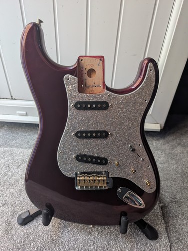 Fender stratocaster body - fender,
