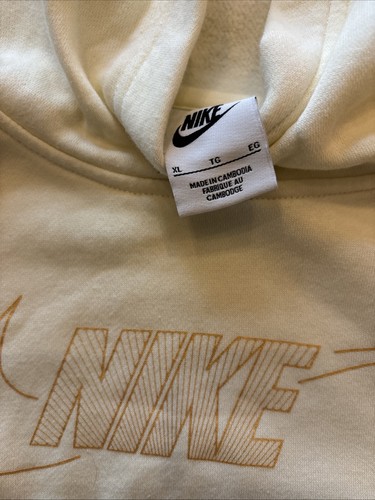 Buttery yellow nike sweatshirt - yellow,