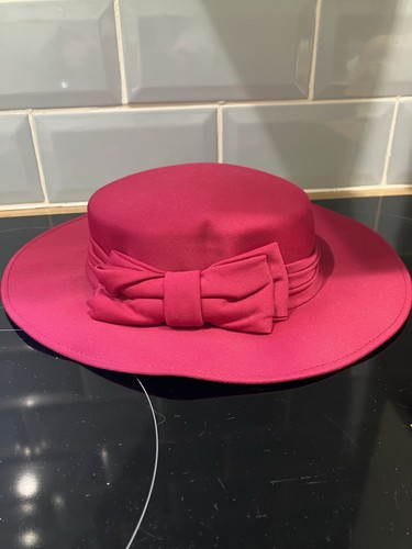 Vintage bermona trend - trend, cerise