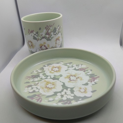 Hornsea pottery suite - en-suite, mint