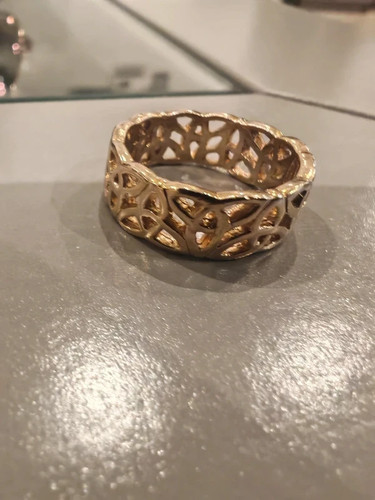 Solid 9ct yellow gold - 9ct,