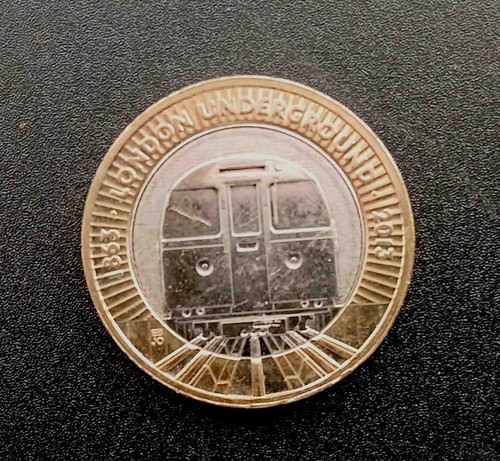 London underground 2 pound - /, £2