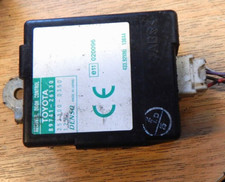 GENUINE 2008 TOYOTA HIACE 2.5 D4D DOOR CONTROL MODULE RELAY 89741-26130