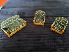 Beautiful Sylvanian Familes Sofa & Arm chair set.