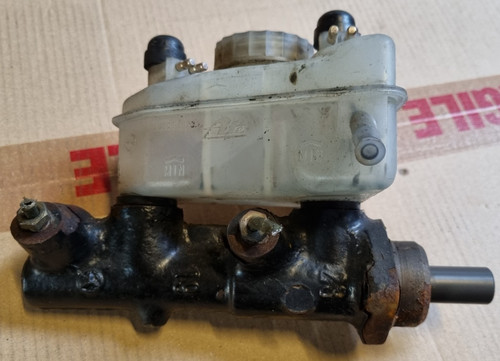 Brake master cylinder - brake,