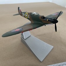 CORGI 1:72 SCALE Spitfire DIE CAST MODEL PLANE (B9)