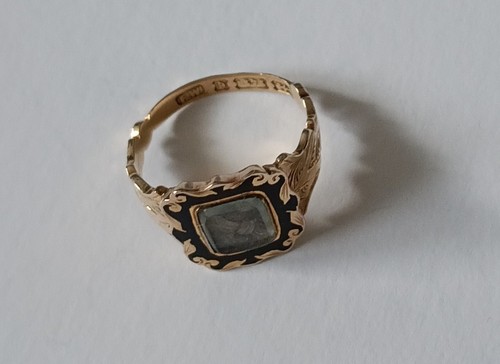 Victorian 9ct gold antique