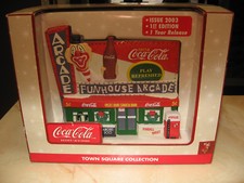 COCA COLA TOWN SQUARE FIBER OPTIC FUNHOUSE ARCARDE 1ST EDITION - 2003