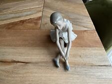 NAO SITTING BALLERINA