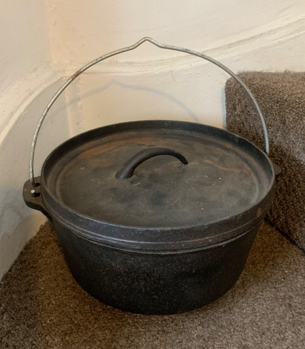 Cast iron pint cooking pot - cast,