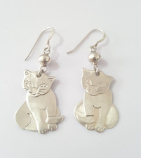 Gorgeous Unusual Articulated