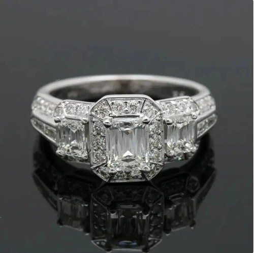 Art deco style emerald - deco,