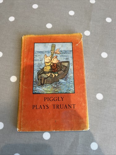 Piggy plays truant ladybird - plays,