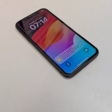 Apple iPhone 11 space grey - 64GB - 84%BH - Unlocked-Warranty