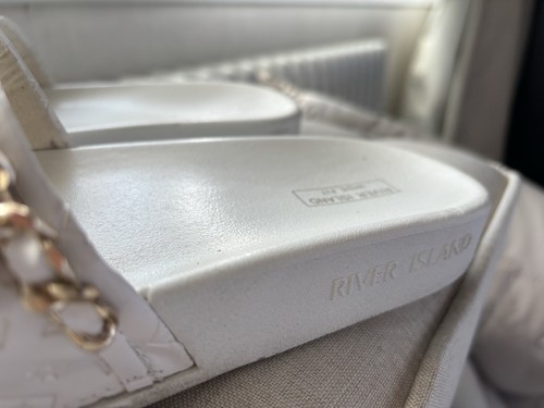 Reduced white designer - reduced,