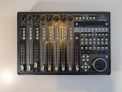 Behringer touch universal - x-touch,