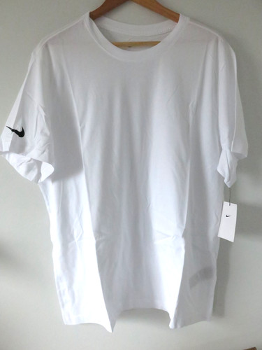 New nike tee shirt size - new,