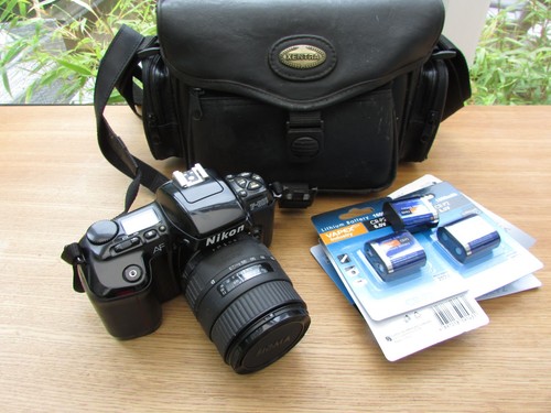Nikon 601 35mm slr with - nikon,