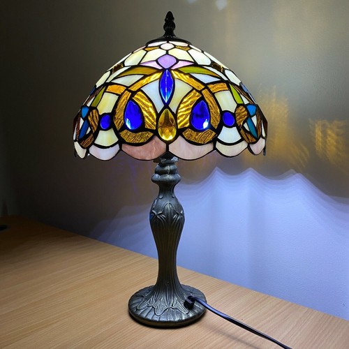 Tiffany style table lamp - tiffany,