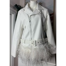 AKIRA White Oversized Moto