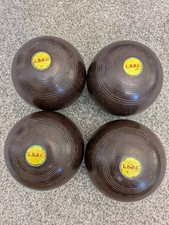 Set Of 4 Henselite Bowls
