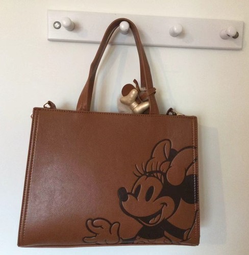 Disney minnie mouse embossed - minnie,