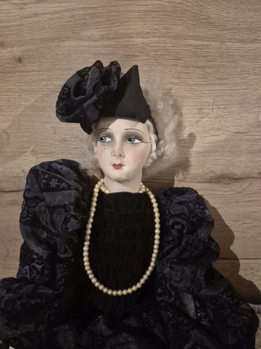 Antique french boudoir doll - , 82