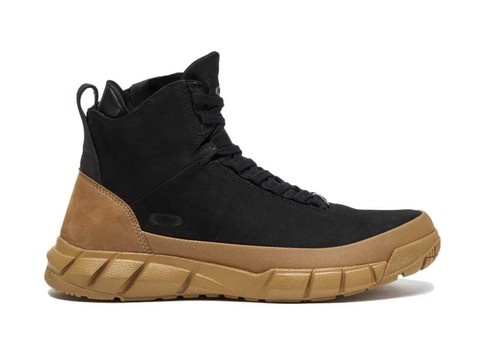 Oakley men boots - size, 11.5