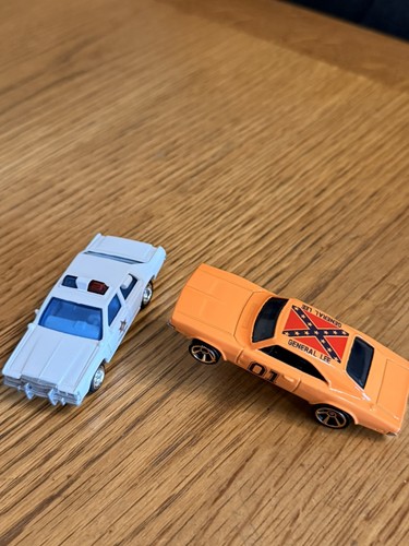 Hotwheels matchbox police car
