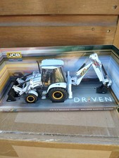 Britains Farm - JCB 3CX Backhoe Loader - Williams Martini - 1:32 - Mint/New
