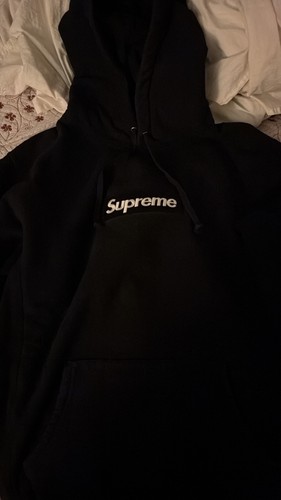 Supreme black box - box, logo