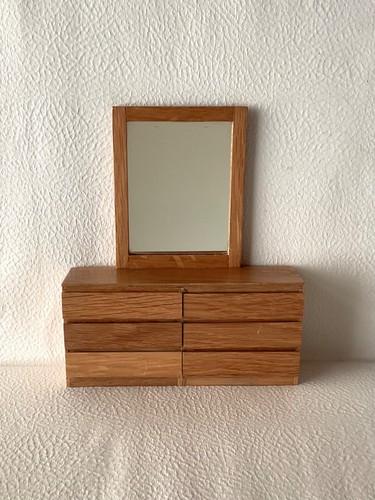 Dolls house miniature - dolls, 1:12