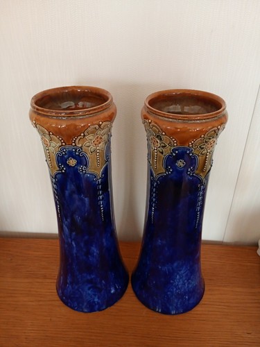 Antique pair royal doulton - royal,