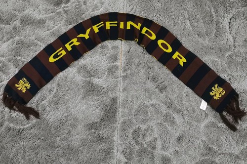 Harry potter gryffindor scarf - harry,