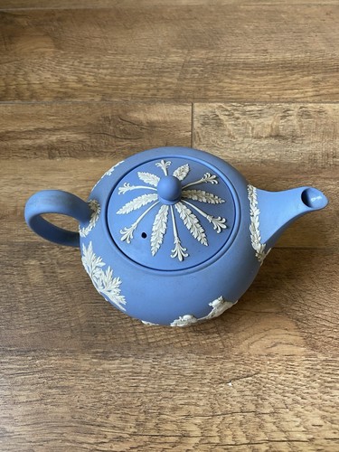 Wedgewood pale blue jasperware - pale,