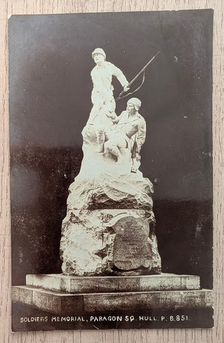 Vintage postcard soldiers - postcard,,