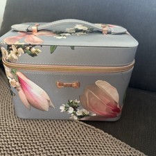 Ted Baker Opulent Crush Make