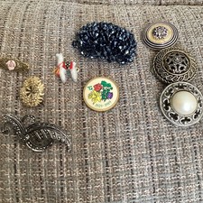 Selection Of Brooches & scarf Clips Nine In All Mixed Materials