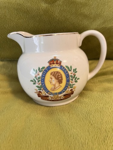 Vintage coronation queen - vintage,