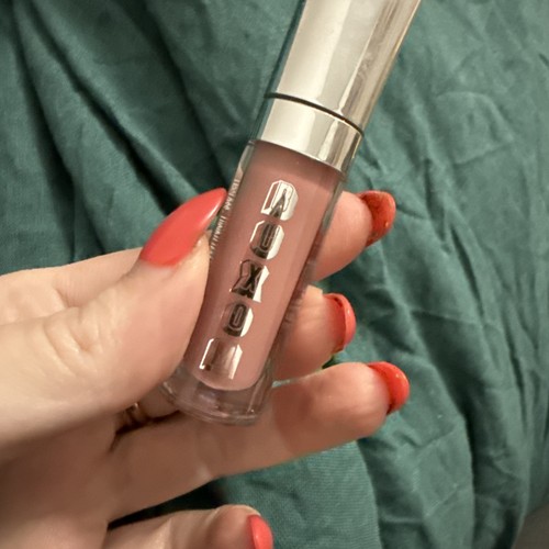 Buxom sophia full lip - sophia, on