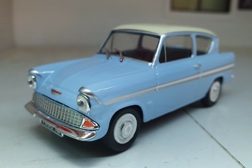 Ford anglia harry potter - 1:43,