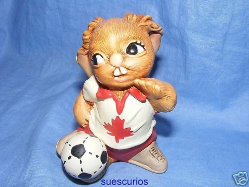Pendelfin footballer canadian - footballer,