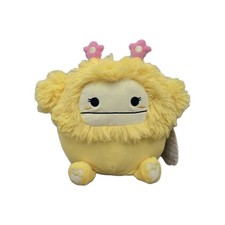 Squishmallows 8" NOMI Yellow