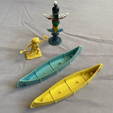 PD446 Timpo Toys 2 Canoes