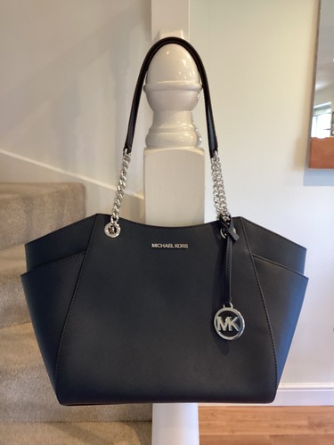 Excellent condition michael - condition,