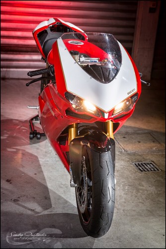Glossy carbon front - glossy,