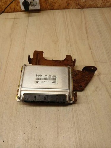 Nissan almera tino v10 - almera, engine