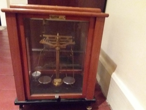 Oertling analytical balance