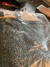 Morris and Co bathsheet Crown