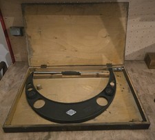 Large Vintage Moore & Wright